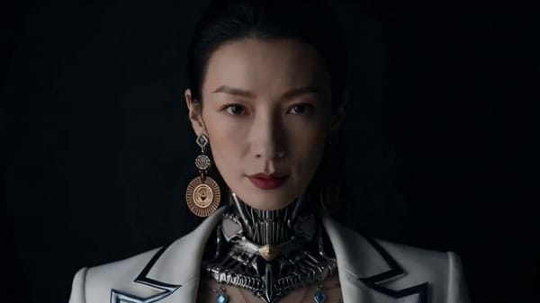 高定时装秀 + 暗黑格斗电影 prompt example