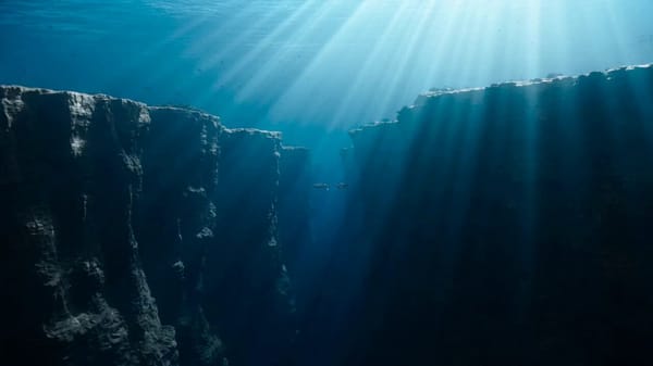 Hyper-realistic cinematic underwater disaster sequence, 10-second blockbuster action reel set d…