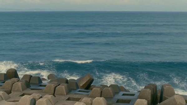 SUMMER SEASIDE NOSTALGIA — 15 SEC PIANO CUT Subject: Young Asian woman, short bob haircut, flow…